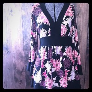 Flowy Bell Sleeved Tunic Top